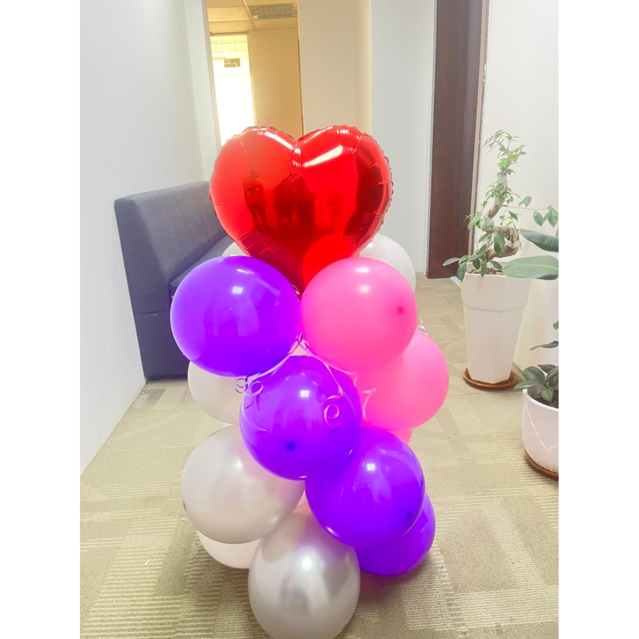 Balloon Column With Heart Foil Balloon